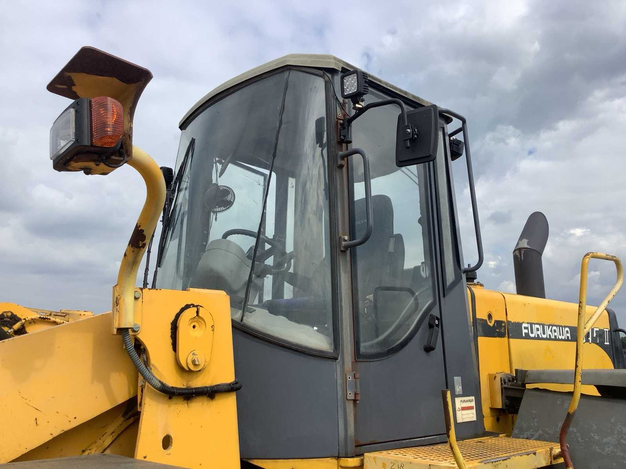 2001 - FURUKAWA - 345-II - SHOVEL/WHEEL LOADER - Cargadora de ruedas: foto 5 2001 - FURUKAWA - 345-II - SHOVEL/WHEEL LOADER - Cargadora de ruedas: foto 5