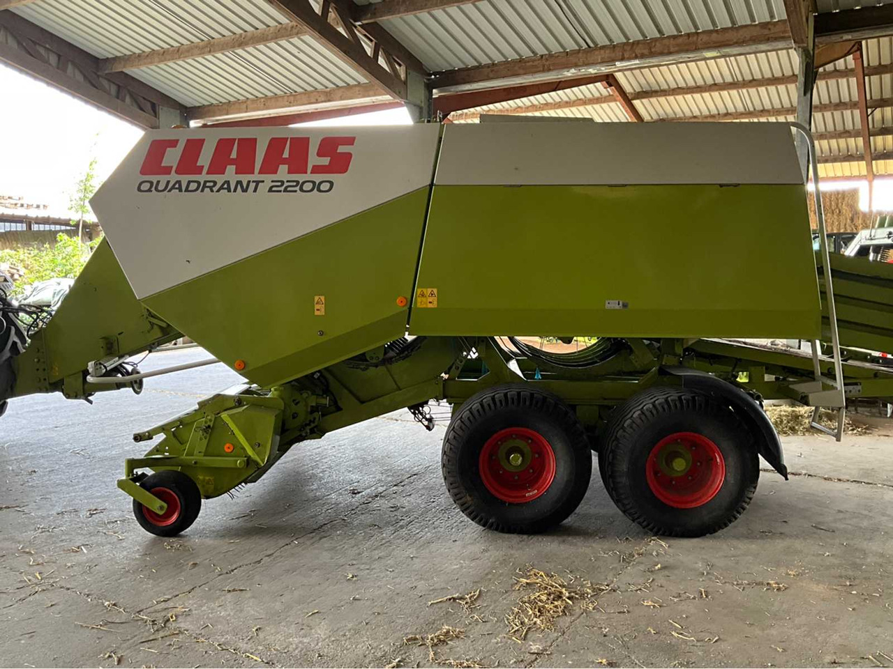 2006 Claas Quadrant 2200 baler - Empacadora de pacas cuadradas: foto 2 2006 Claas Quadrant 2200 baler - Empacadora de pacas cuadradas: foto 2