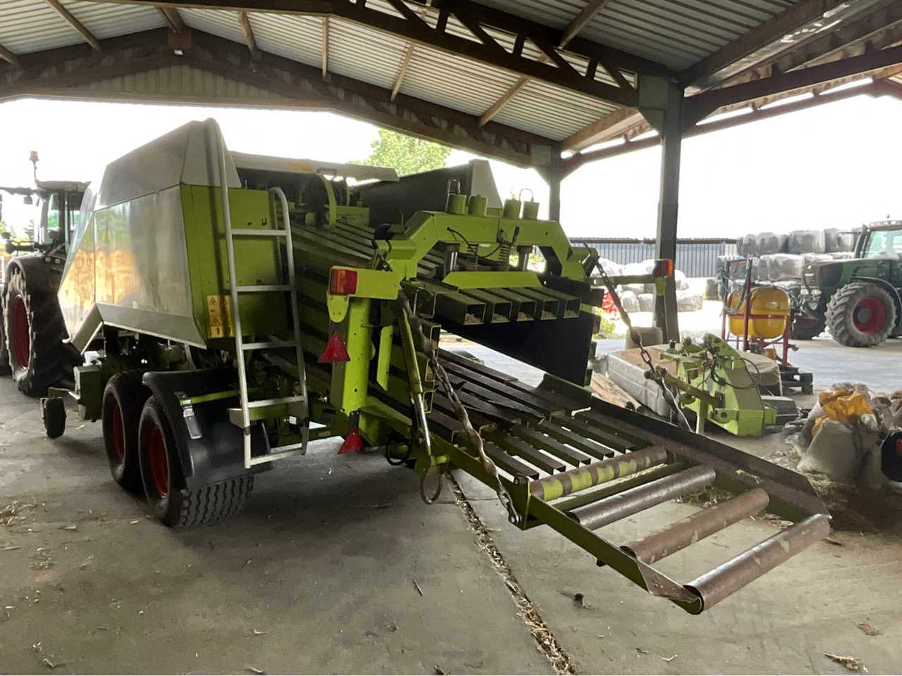 2006 Claas Quadrant 2200 baler - Empacadora de pacas cuadradas: foto 3 2006 Claas Quadrant 2200 baler - Empacadora de pacas cuadradas: foto 3