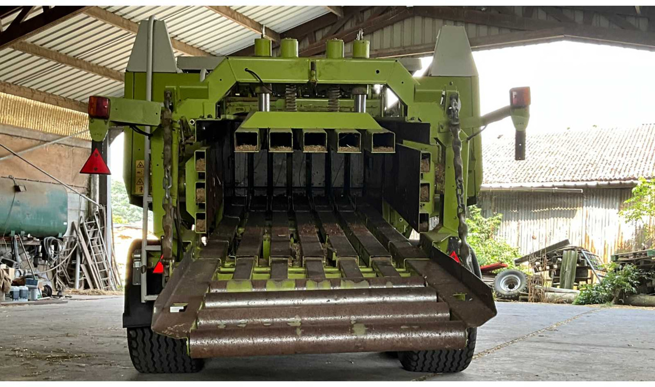 2006 Claas Quadrant 2200 baler - Empacadora de pacas cuadradas: foto 4 2006 Claas Quadrant 2200 baler - Empacadora de pacas cuadradas: foto 4