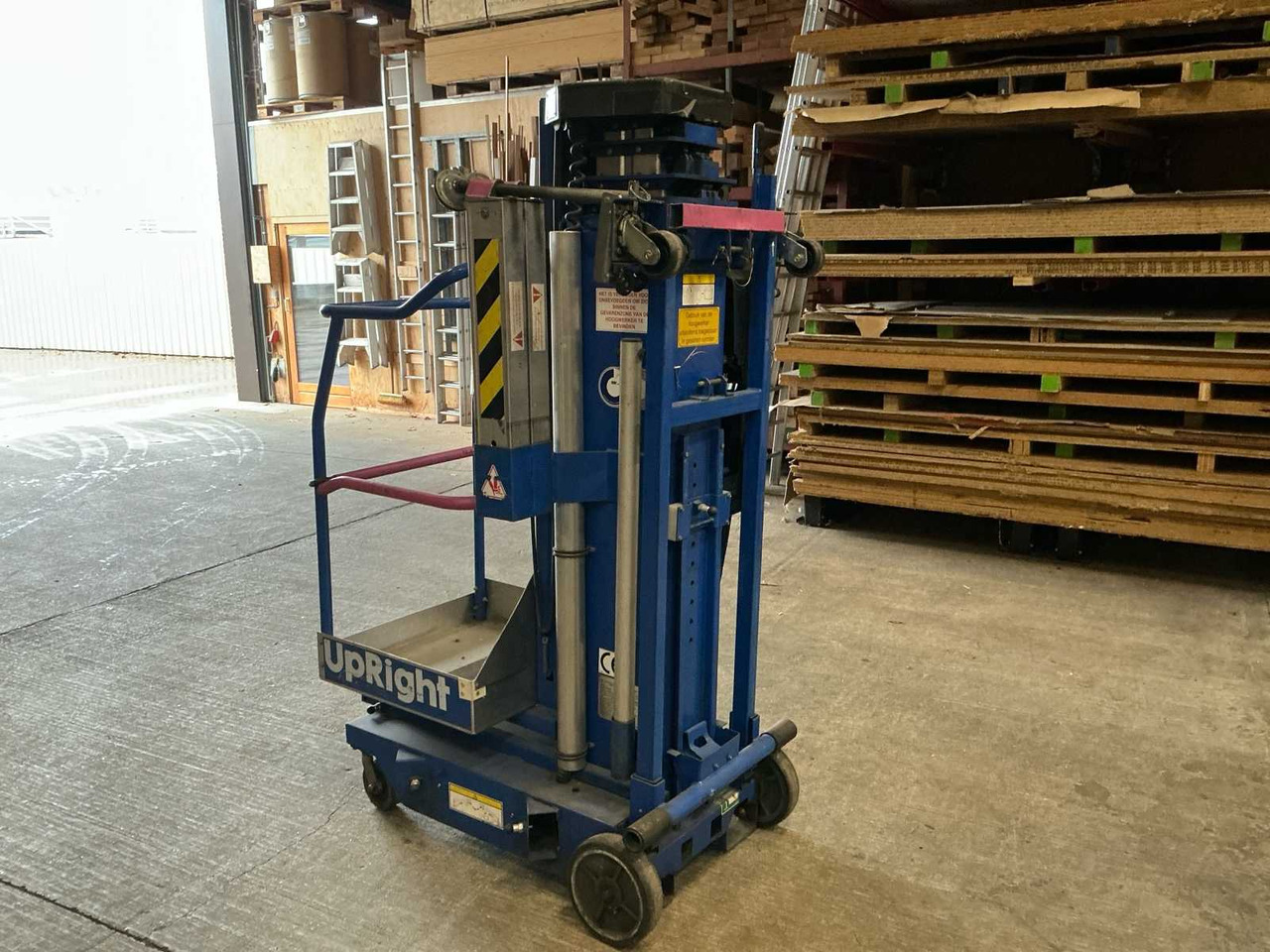 2007 UPRIGHT LL25 A-C AERIAL WORK PLATFORM - Plataforma elevadora: foto 3 2007 UPRIGHT LL25 A-C AERIAL WORK PLATFORM - Plataforma elevadora: foto 3