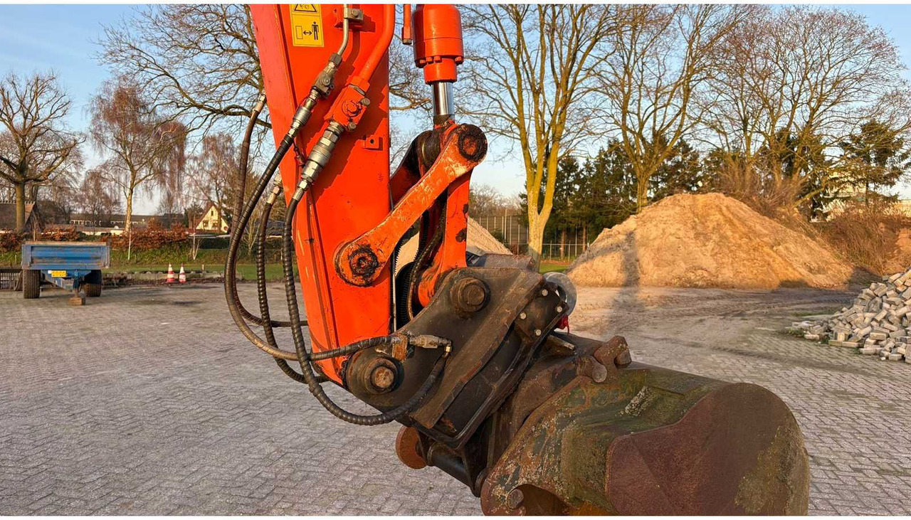 2009 HITACHI ZX140W-3 WHEELED EXCAVATOR - Excavadora de ruedas: foto 5 2009 HITACHI ZX140W-3 WHEELED EXCAVATOR - Excavadora de ruedas: foto 5