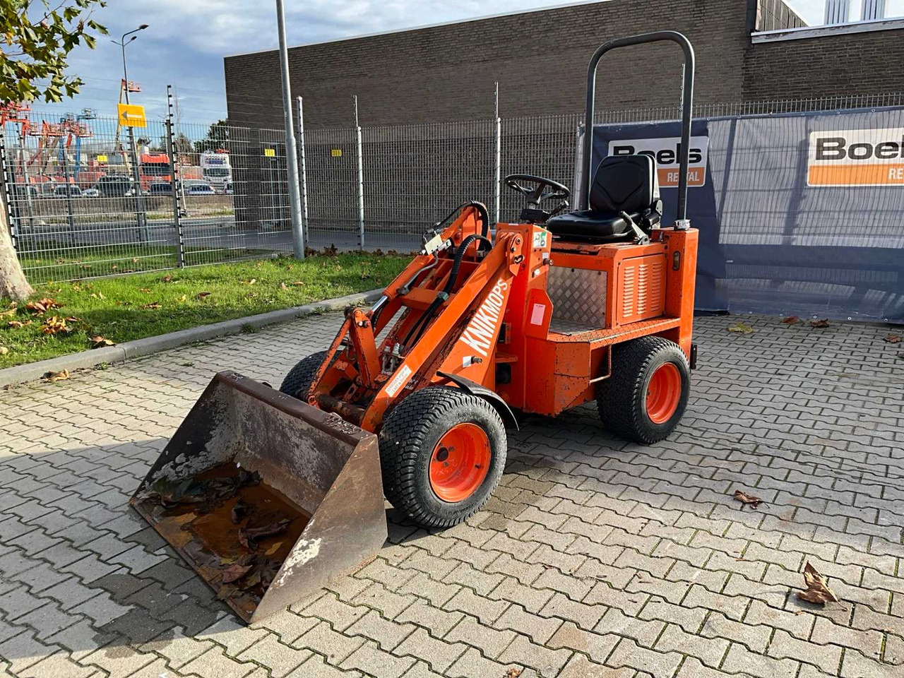 2010 KNIKMOPS 90 ARTICULATED LOADER - Cargadora de ruedas: foto 1 2010 KNIKMOPS 90 ARTICULATED LOADER - Cargadora de ruedas: foto 1