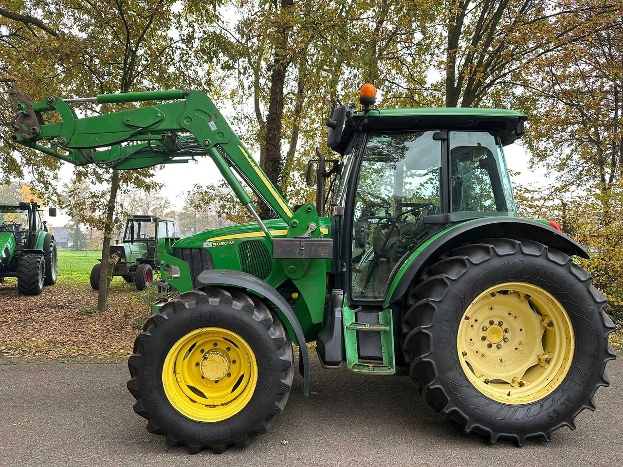2011 JOHN DEERE 5080M FOUR WHEEL DRIVE FARM TRACTOR - Tractor: foto 2 2011 JOHN DEERE 5080M FOUR WHEEL DRIVE FARM TRACTOR - Tractor: foto 2
