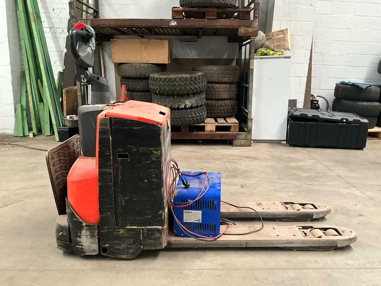 2013 BT LWE200 FORKLIFT - Carretilla elevadora: foto 2 2013 BT LWE200 FORKLIFT - Carretilla elevadora: foto 2