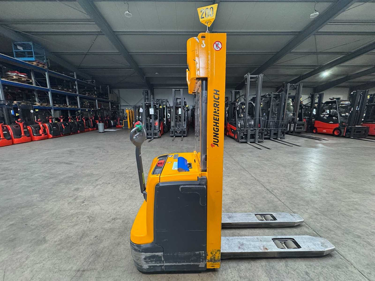 2013 JUNGHEINRICH EJC220 2,000KG STACKER PALLET TRUCK ANT FREE LIFT - Carretilla elevadora: foto 2 2013 JUNGHEINRICH EJC220 2,000KG STACKER PALLET TRUCK ANT FREE LIFT - Carretilla elevadora: foto 2