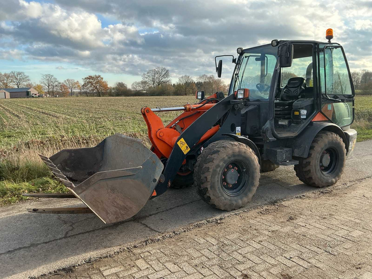 2015 KOMATSU WA70-7 SHOVEL - Cargadora de ruedas: foto 2 2015 KOMATSU WA70-7 SHOVEL - Cargadora de ruedas: foto 2