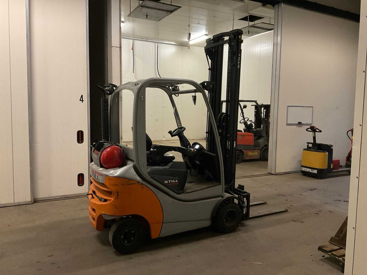2015 STILL RX 70-16 T FORKLIFT - Carretilla elevadora: foto 5 2015 STILL RX 70-16 T FORKLIFT - Carretilla elevadora: foto 5