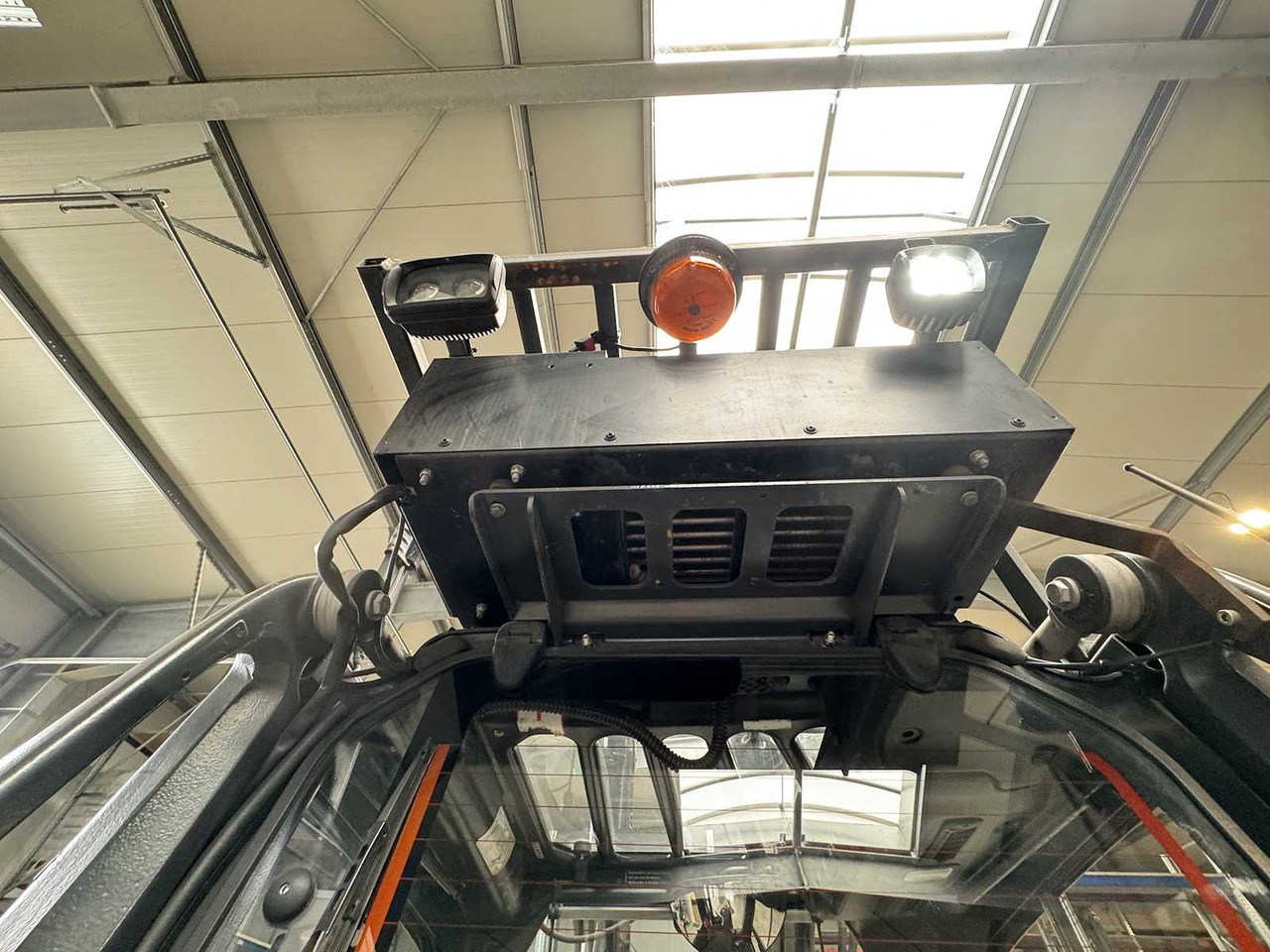 Carretilla elevadora 2018 SERVICE + UVV 08/2026 LINDE E25 EVO KLIMA 3.+4.: foto 12 Carretilla elevadora 2018 SERVICE + UVV 08/2026 LINDE E25 EVO KLIMA 3.+4.: foto 12