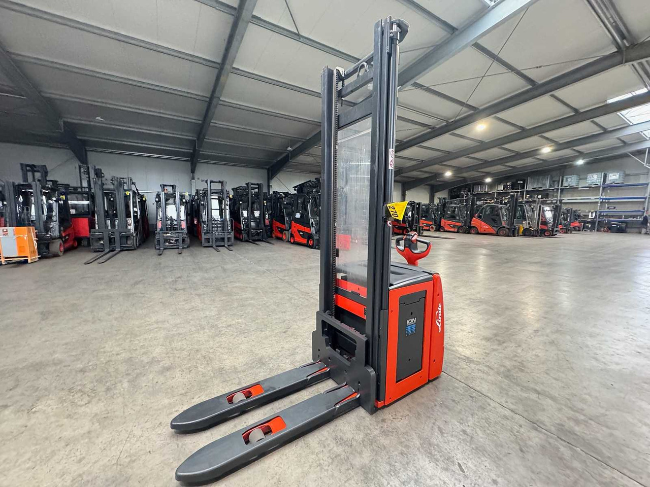 2018 SERVICE +UVV 09/2026 LINDE L14 LITHIUM LI-ION 1.400KG PALLET TRUCK ANT 2.300 HOURS - Carretilla elevadora: foto 3 2018 SERVICE +UVV 09/2026 LINDE L14 LITHIUM LI-ION 1.400KG PALLET TRUCK ANT 2.300 HOURS - Carretilla elevadora: foto 3