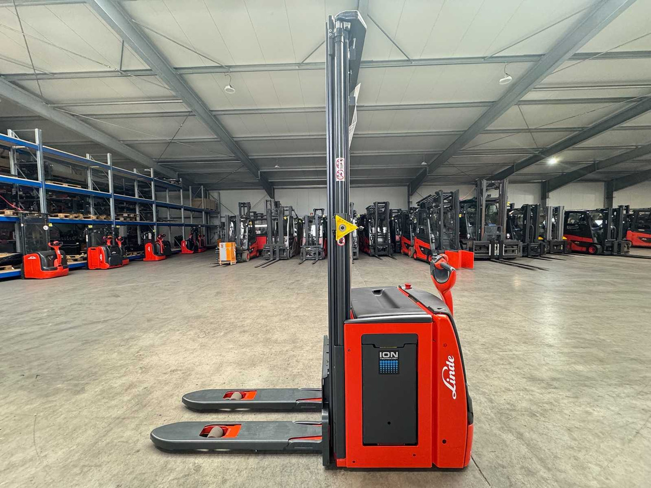 2018 SERVICE +UVV 09/2026 LINDE L14 LITHIUM LI-ION 1,400KG PALLET TRUCK ANT 2,765 HOURS - Carretilla elevadora: foto 2 2018 SERVICE +UVV 09/2026 LINDE L14 LITHIUM LI-ION 1,400KG PALLET TRUCK ANT 2,765 HOURS - Carretilla elevadora: foto 2