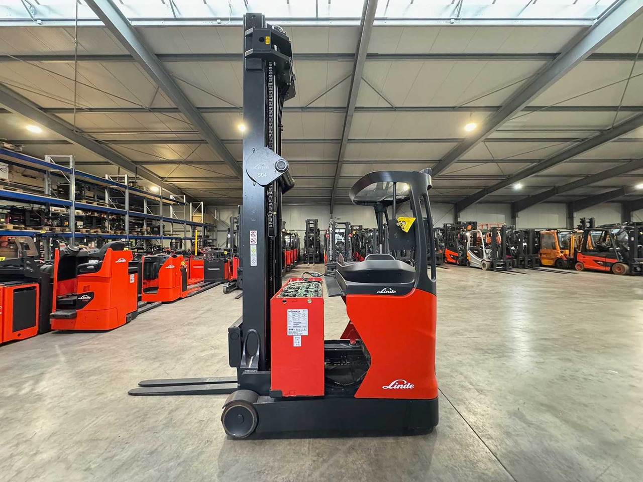 2019 SERVICE + UVV 08/2026 LINDE R16HD EVO TRIPLEX 905CM ELECTRIC FORKLIFT 10,525 HOURS - Carretilla elevadora: foto 4 2019 SERVICE + UVV 08/2026 LINDE R16HD EVO TRIPLEX 905CM ELECTRIC FORKLIFT 10,525 HOURS - Carretilla elevadora: foto 4