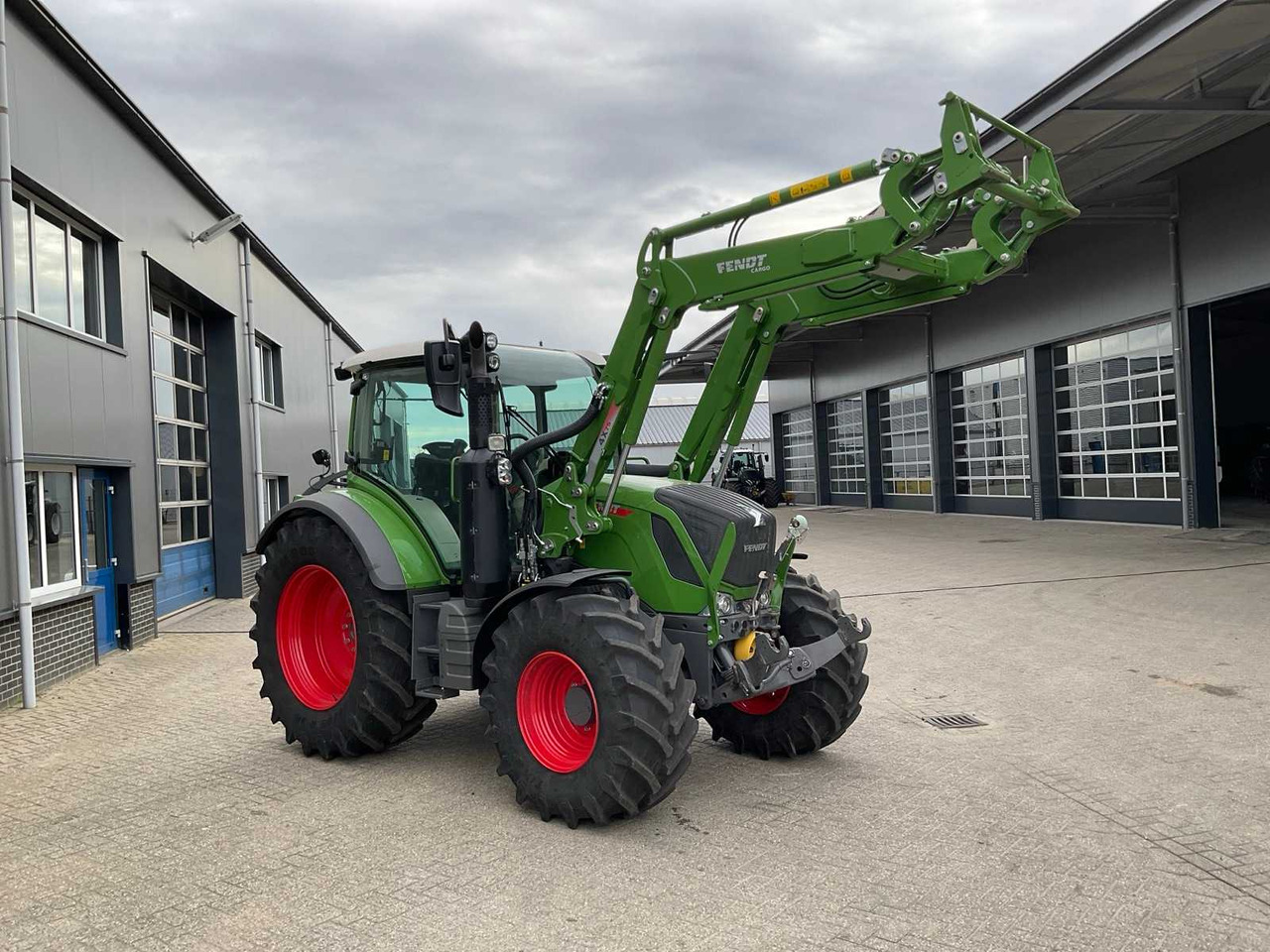 2021 FENDT 314 VARIO PROFI ALL-WHEEL DRIVE AGRICULTURAL TRACTOR - Tractor: foto 5 2021 FENDT 314 VARIO PROFI ALL-WHEEL DRIVE AGRICULTURAL TRACTOR - Tractor: foto 5