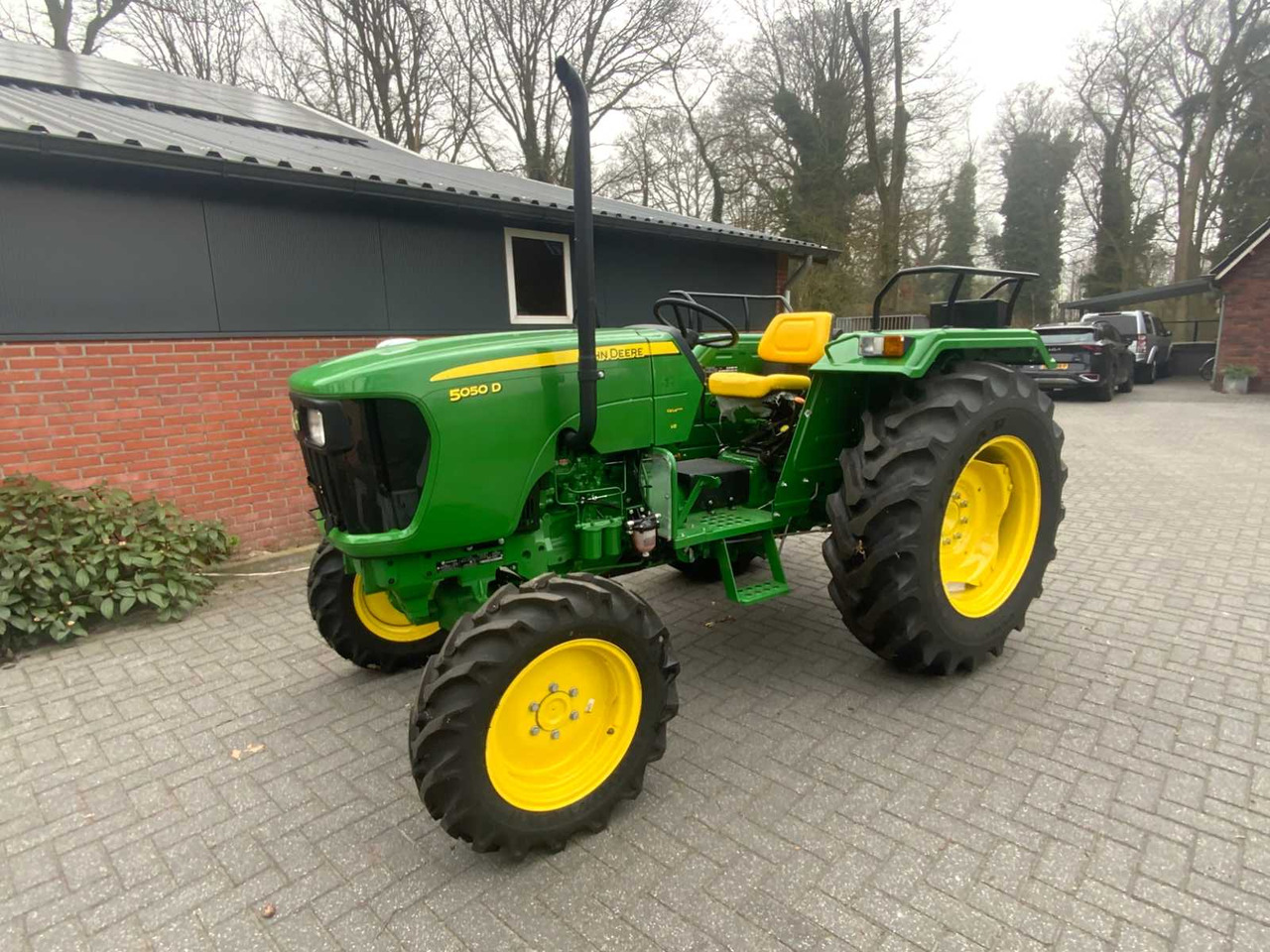 2022 JOHN DEERE 5050D ALL-WHEEL DRIVE FARM TRACTOR "UNUSED" - Tractor: foto 3 2022 JOHN DEERE 5050D ALL-WHEEL DRIVE FARM TRACTOR "UNUSED" - Tractor: foto 3