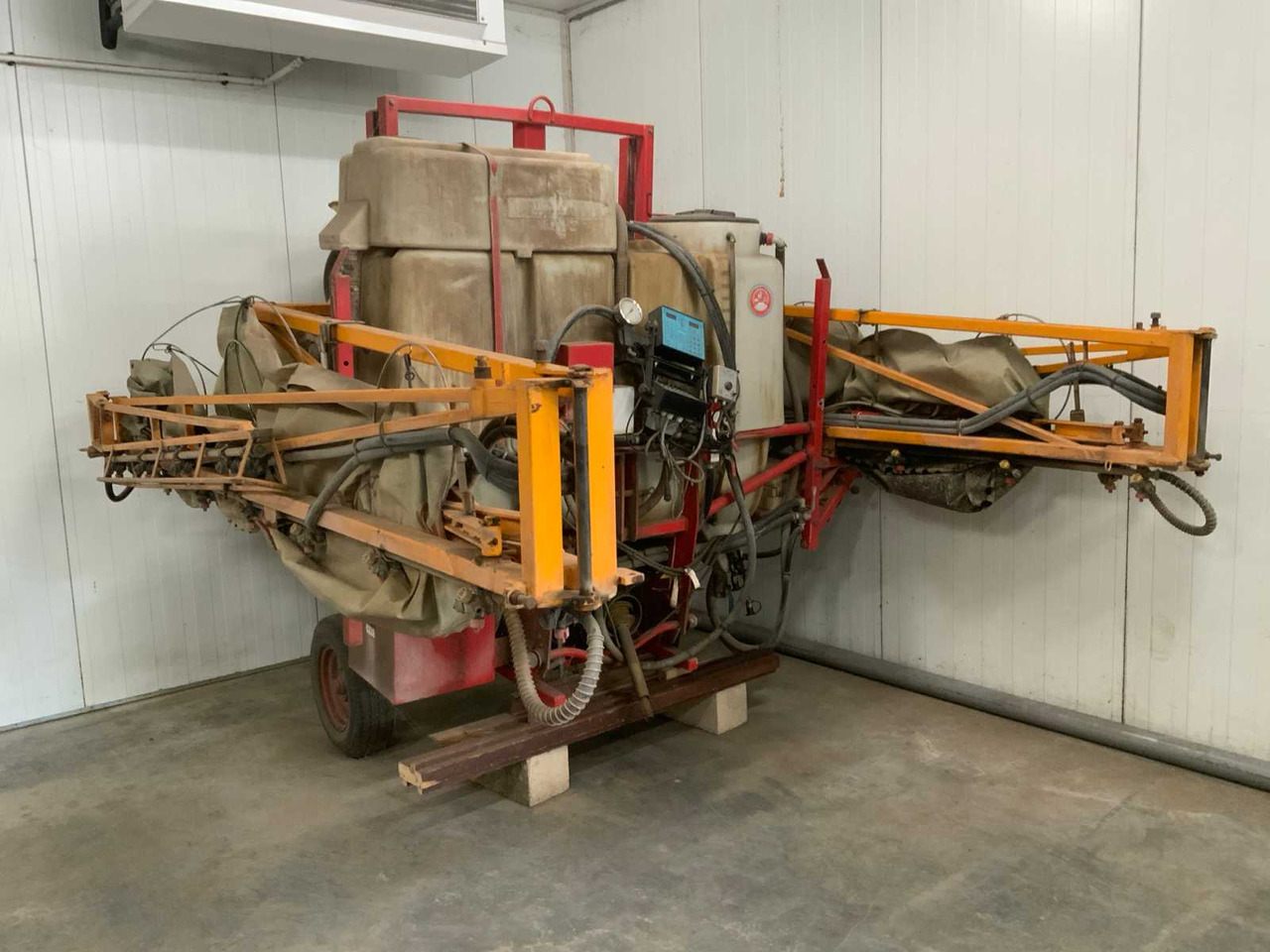 AGRIFAC 1118EH - Pulverizador: foto 1 AGRIFAC 1118EH - Pulverizador: foto 1
