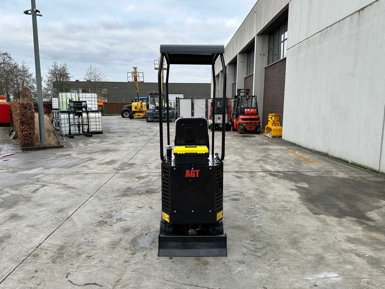AGT QS12K - Miniexcavadora: foto 5 AGT QS12K - Miniexcavadora: foto 5