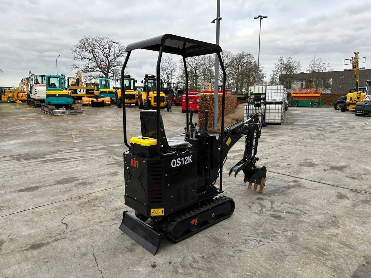 AGT QS12K - Miniexcavadora: foto 4 AGT QS12K - Miniexcavadora: foto 4