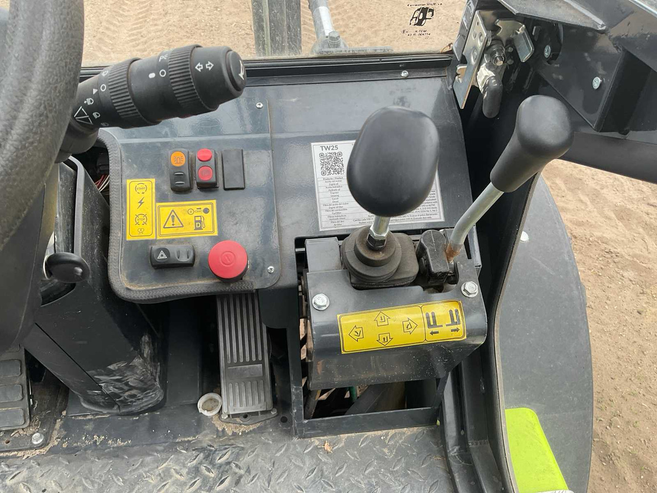 Carretilla elevadora ARGIMAC TW25 4X4 ROUGH TERRAIN FORKLIFT: foto 17