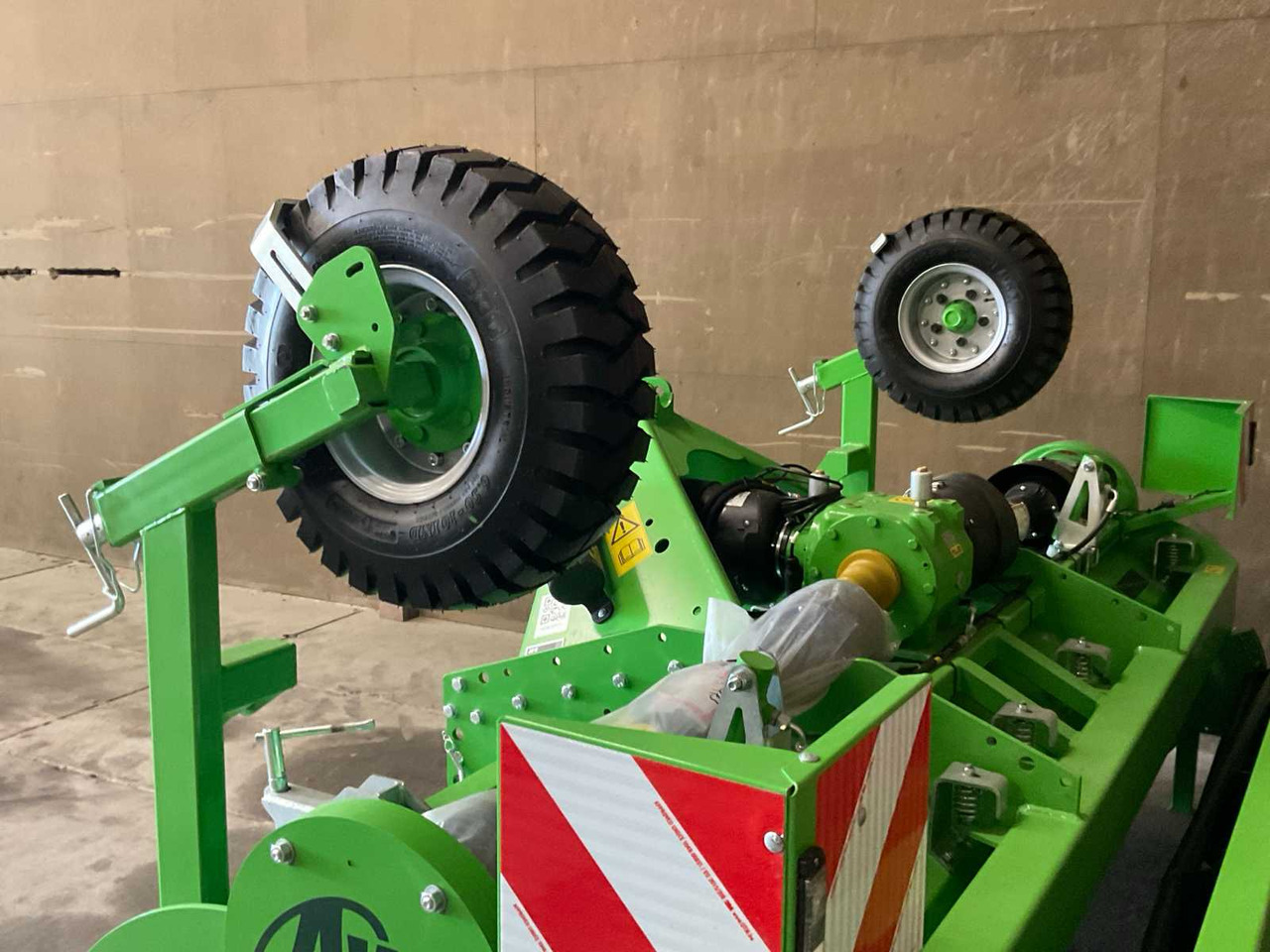 AVR MULTIFORCE 4 x 75 - Rotocultivador: foto 5 AVR MULTIFORCE 4 x 75 - Rotocultivador: foto 5