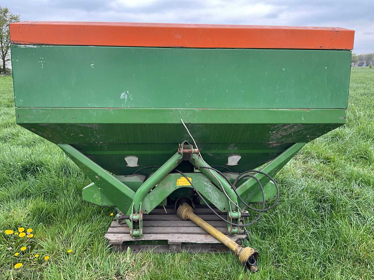 Amazone ZA-U1501 - Esparcidor de fertilizantes: foto 2 Amazone ZA-U1501 - Esparcidor de fertilizantes: foto 2