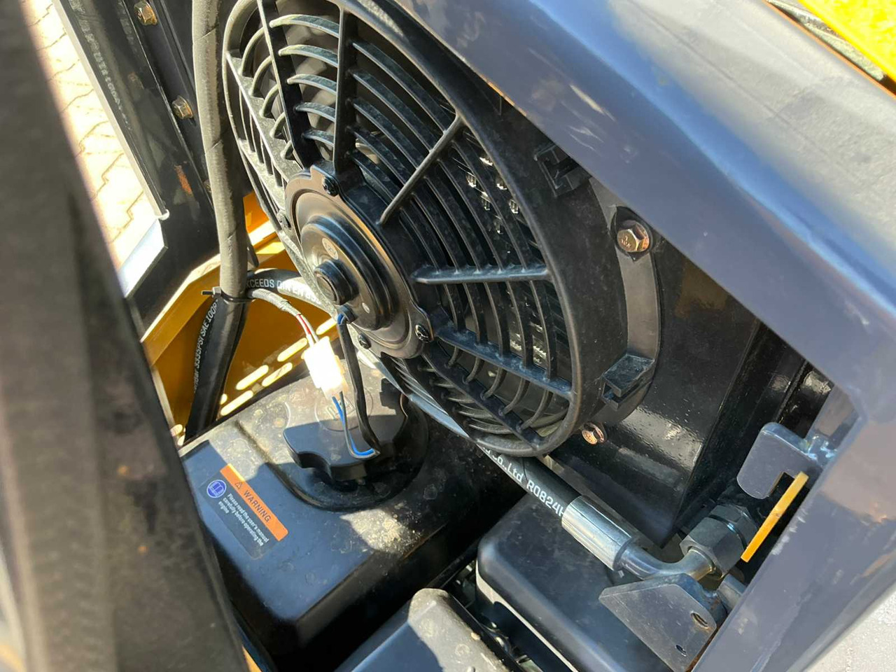 Minicargadora de cadenas BISON TEK BT360 MINI LOADER / TRACK SKID STEER LOADER: foto 27