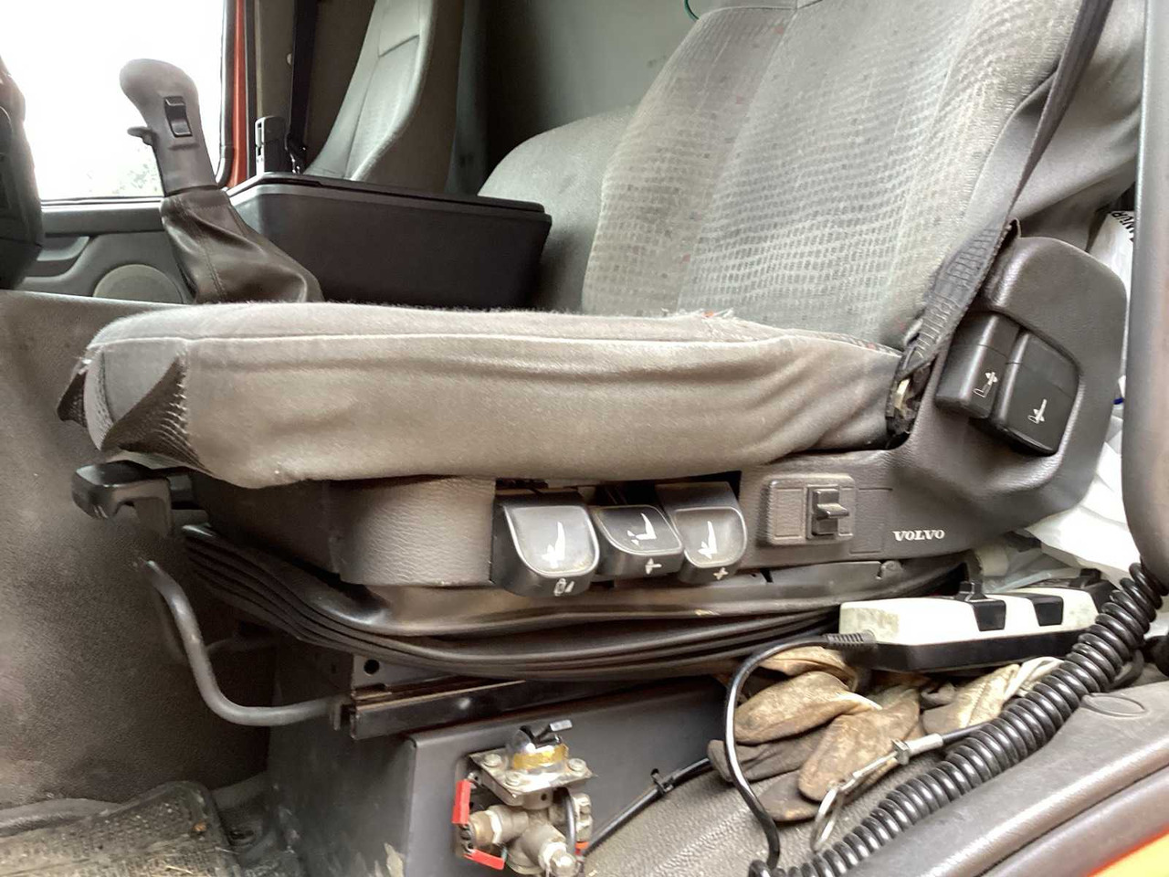 Camión VOLVO - FM12.460 - TRUCK WITH TRAILER - 2002: foto 16 Camión VOLVO - FM12.460 - TRUCK WITH TRAILER - 2002: foto 16