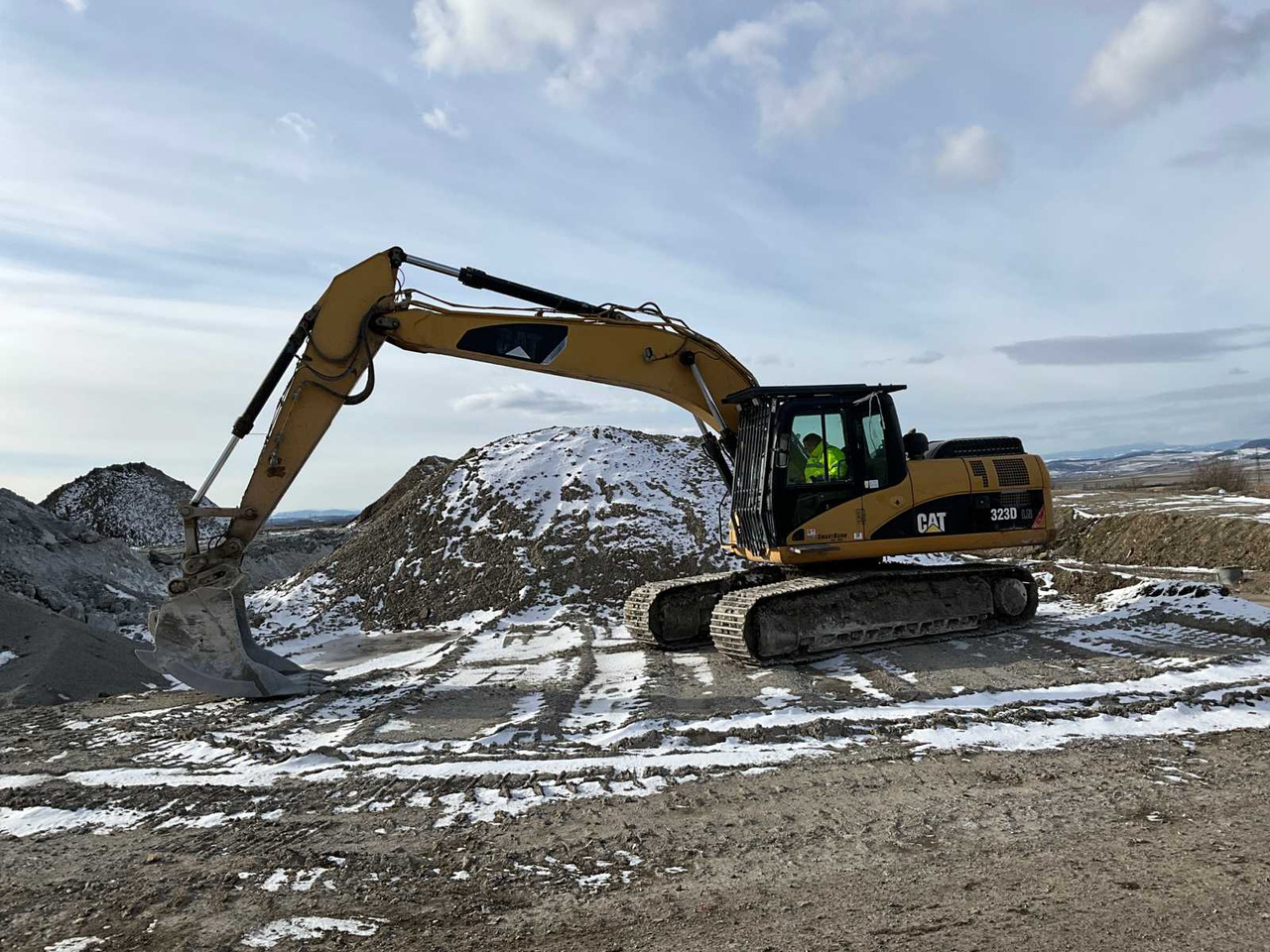 Cat 323D LN - Excavadora de cadenas: foto 1 Cat 323D LN - Excavadora de cadenas: foto 1