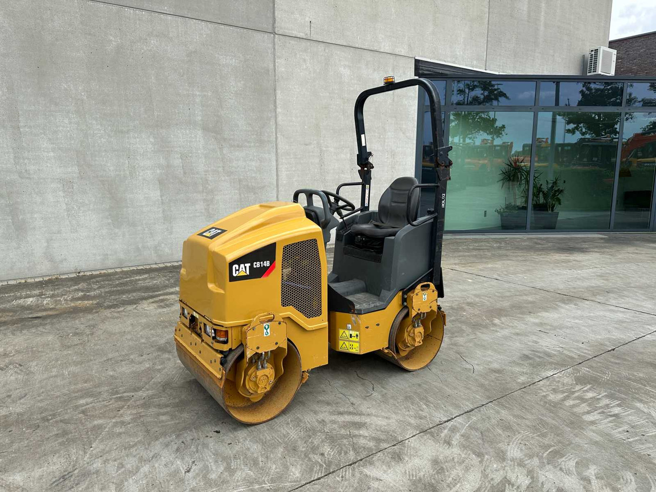 Caterpillar CB14 CB14B - Apisonadora de asfalto: foto 1 Caterpillar CB14 CB14B - Apisonadora de asfalto: foto 1