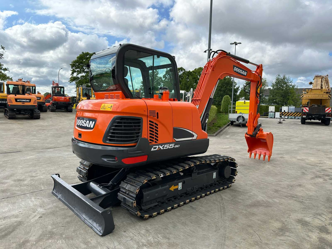 Doosan DX55-9C - Excavadora de cadenas: foto 4 Doosan DX55-9C - Excavadora de cadenas: foto 4