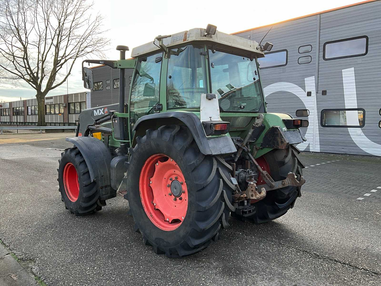 FENDT FARMER 309C TURBOMATIC ALL-WHEEL DRIVE AGRICULTURAL TRACTOR - Tractor: foto 5 FENDT FARMER 309C TURBOMATIC ALL-WHEEL DRIVE AGRICULTURAL TRACTOR - Tractor: foto 5
