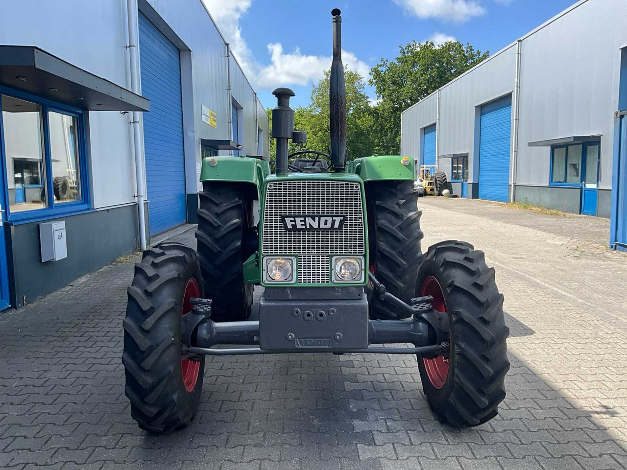 Fendt Farmer 106 S Turbomatik - Tractor: foto 3 Fendt Farmer 106 S Turbomatik - Tractor: foto 3