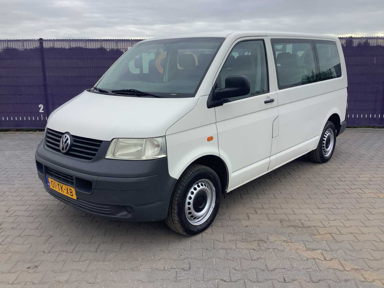 2006 - VOLKSWAGEN - TRANSPORTER KOMBI - 1.9 TDI 300 BASELINE - COMMERCIAL VEHICLE - Furgoneta: foto 1 2006 - VOLKSWAGEN - TRANSPORTER KOMBI - 1.9 TDI 300 BASELINE - COMMERCIAL VEHICLE - Furgoneta: foto 1