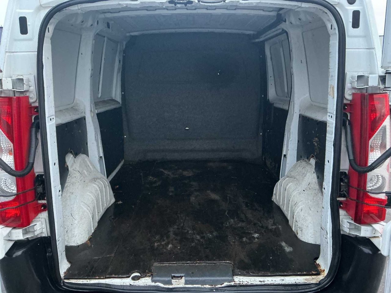 2007 - CITROEN - JUMPY - 12 1.6 HDI L1 H1 - COMMERCIAL VEHICLE - Furgoneta: foto 5 2007 - CITROEN - JUMPY - 12 1.6 HDI L1 H1 - COMMERCIAL VEHICLE - Furgoneta: foto 5