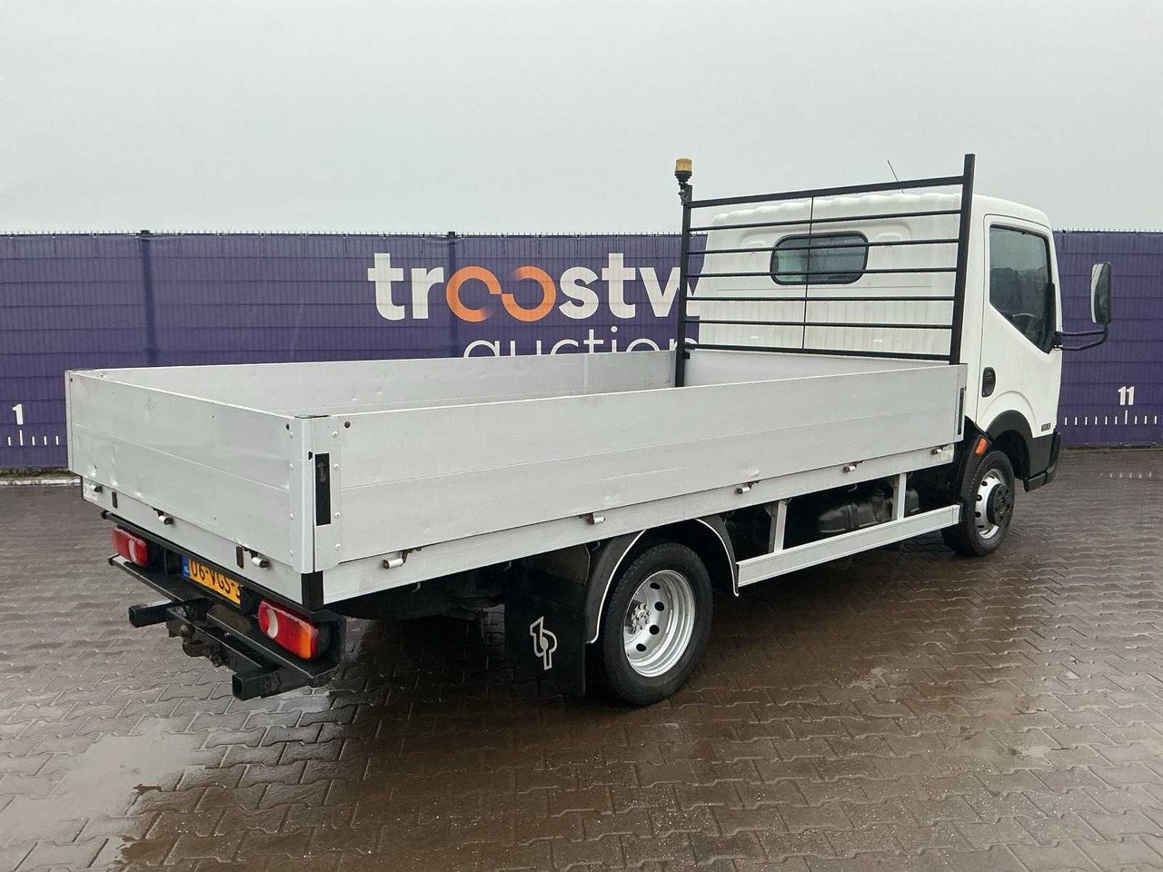 2007 - NISSAN - CABSTAR E - 130.35 2.5 DCI 290DC - COMMERCIAL VEHICLE - Furgoneta: foto 4 2007 - NISSAN - CABSTAR E - 130.35 2.5 DCI 290DC - COMMERCIAL VEHICLE - Furgoneta: foto 4