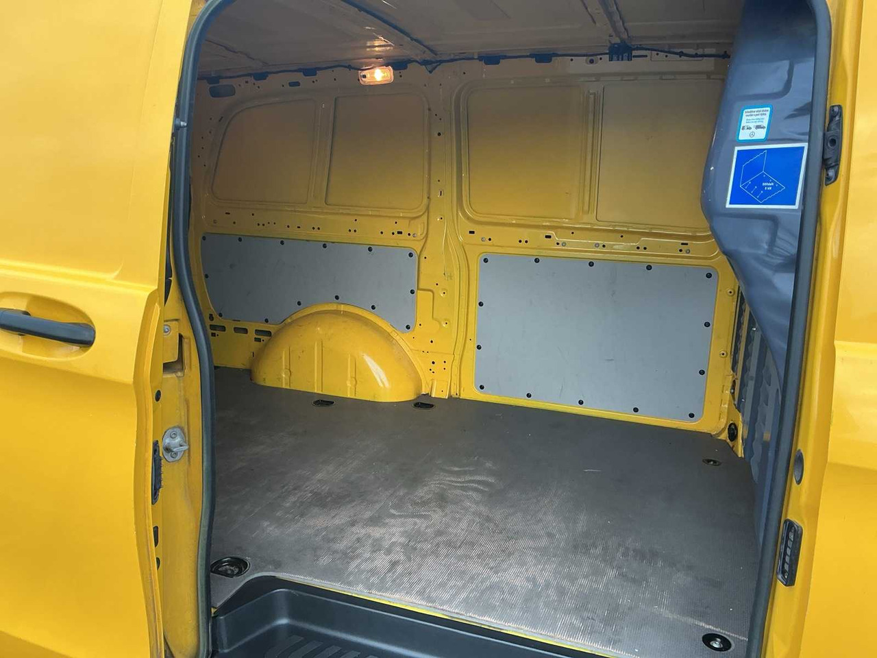 Furgoneta 2020 - MERCEDES-BENZ - EVITO - EVITO LONG 41KWH - COMMERCIAL VEHICLE: foto 6