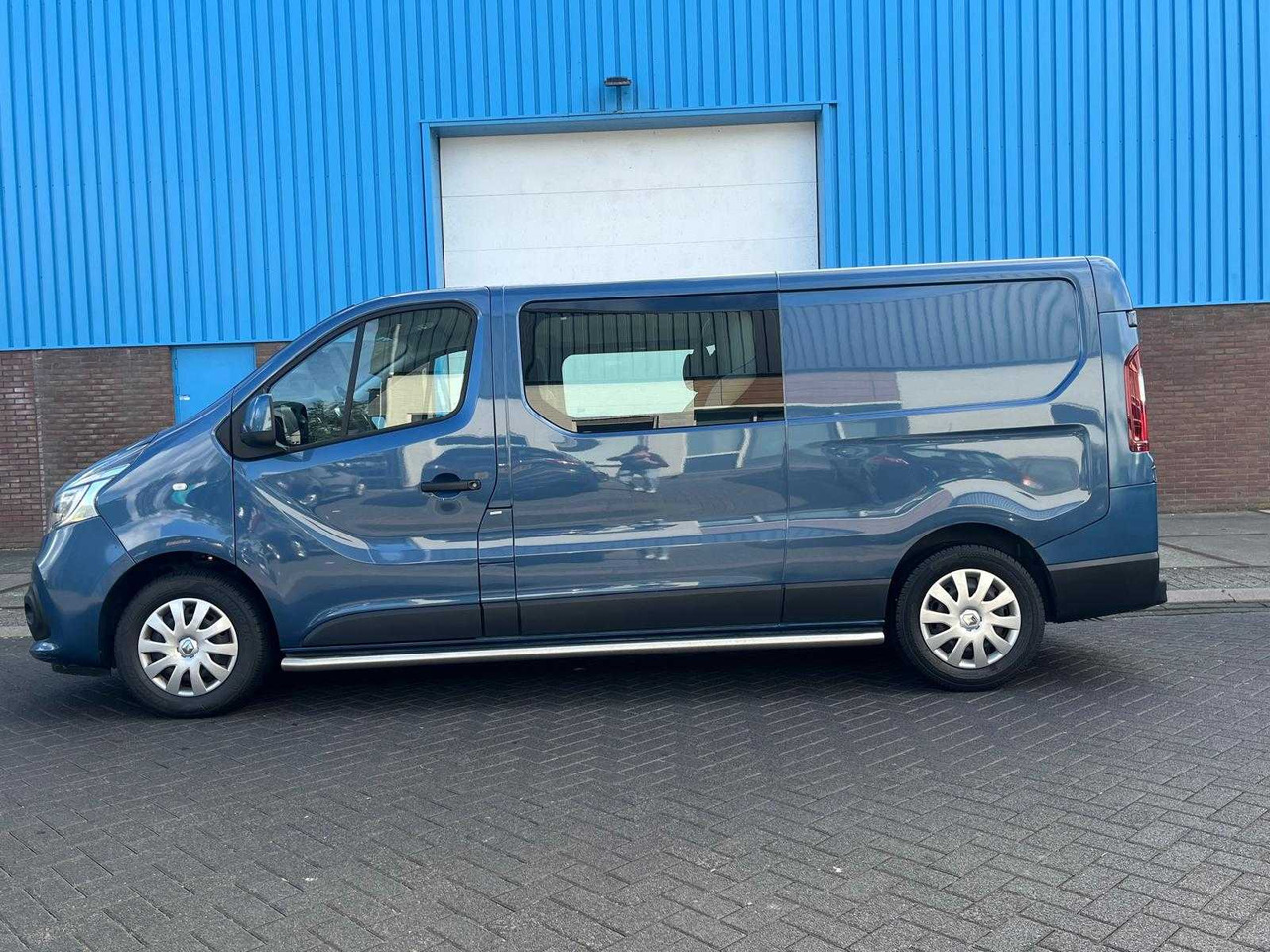 RENAULT TRAFIC 2.0 DCI 120 T29 L2H1 DOUBLE CABIN 6-PERS WORK EDITION | EURO 6 | VANS | VLN-65-J - Furgoneta: foto 3 RENAULT TRAFIC 2.0 DCI 120 T29 L2H1 DOUBLE CABIN 6-PERS WORK EDITION | EURO 6 | VANS | VLN-65-J - Furgoneta: foto 3