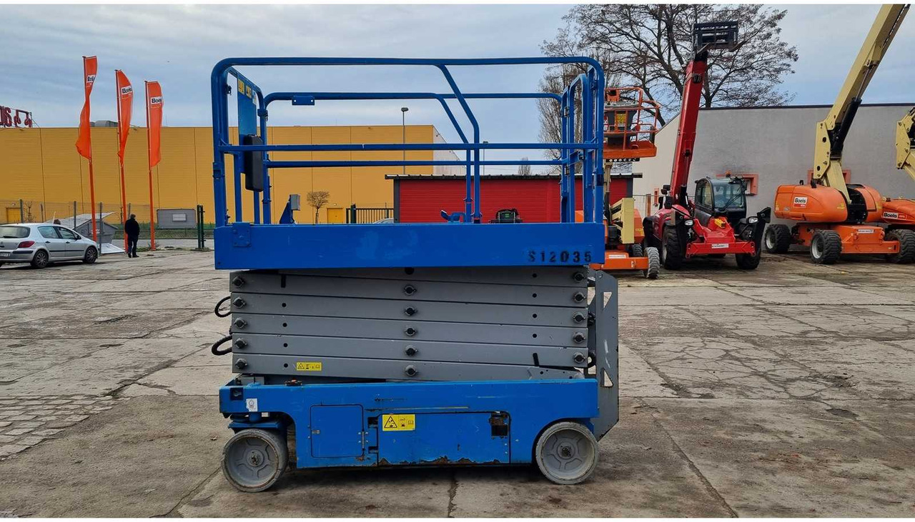 Plataforma elevadora GENIE - GS4047 - AERIAL WORK PLATFORMS - 2016 (ESN14016047): foto 8 Plataforma elevadora GENIE - GS4047 - AERIAL WORK PLATFORMS - 2016 (ESN14016047): foto 8