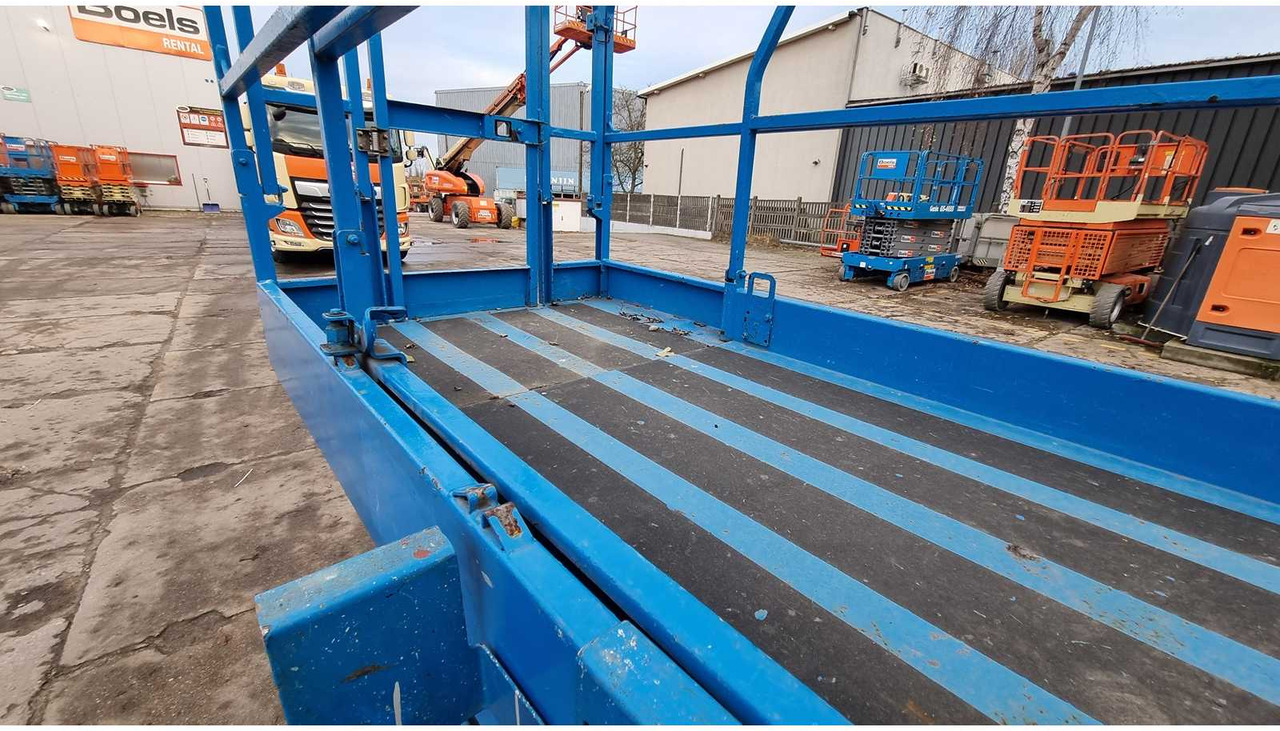 Plataforma elevadora GENIE - GS4047 - AERIAL WORK PLATFORMS - 2016 (ESN14016047): foto 17 Plataforma elevadora GENIE - GS4047 - AERIAL WORK PLATFORMS - 2016 (ESN14016047): foto 17