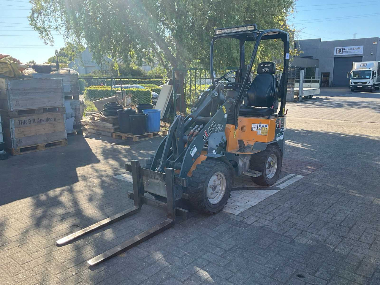 GIANT D2545SW - Minicargadora: foto 1 GIANT D2545SW - Minicargadora: foto 1