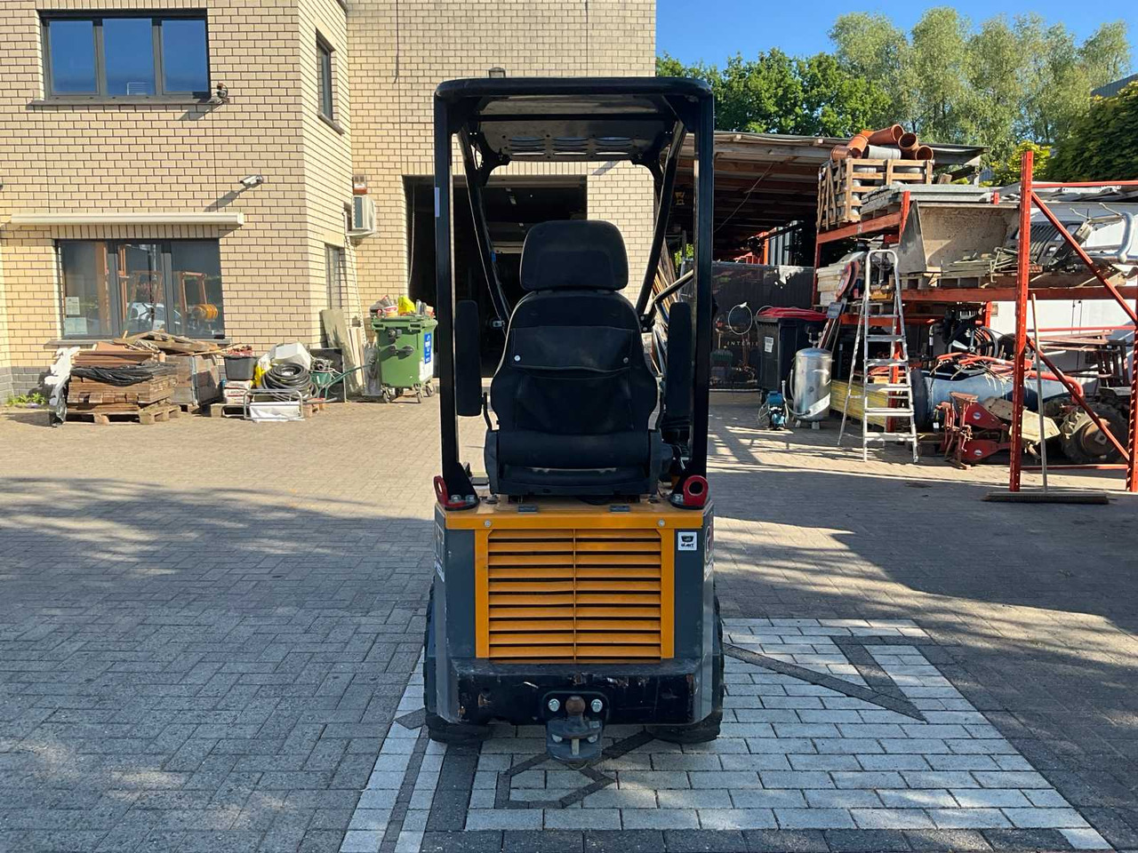GIANT D2545SW - Minicargadora: foto 4 GIANT D2545SW - Minicargadora: foto 4