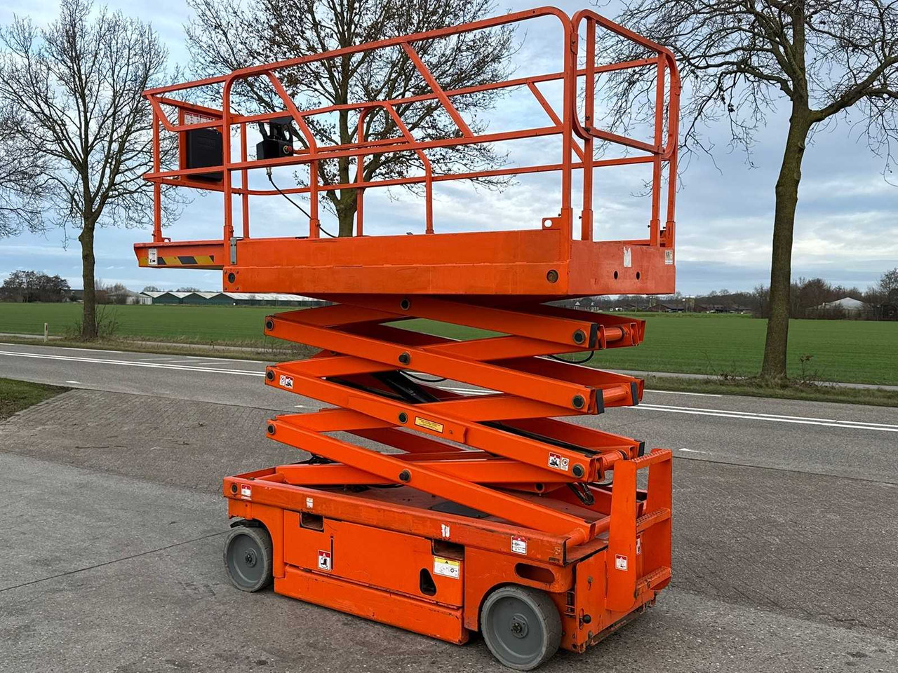 HAULOTTE - 2007 - COMPACT 10 - AERIAL PLATFORM - Plataforma elevadora: foto 4 HAULOTTE - 2007 - COMPACT 10 - AERIAL PLATFORM - Plataforma elevadora: foto 4