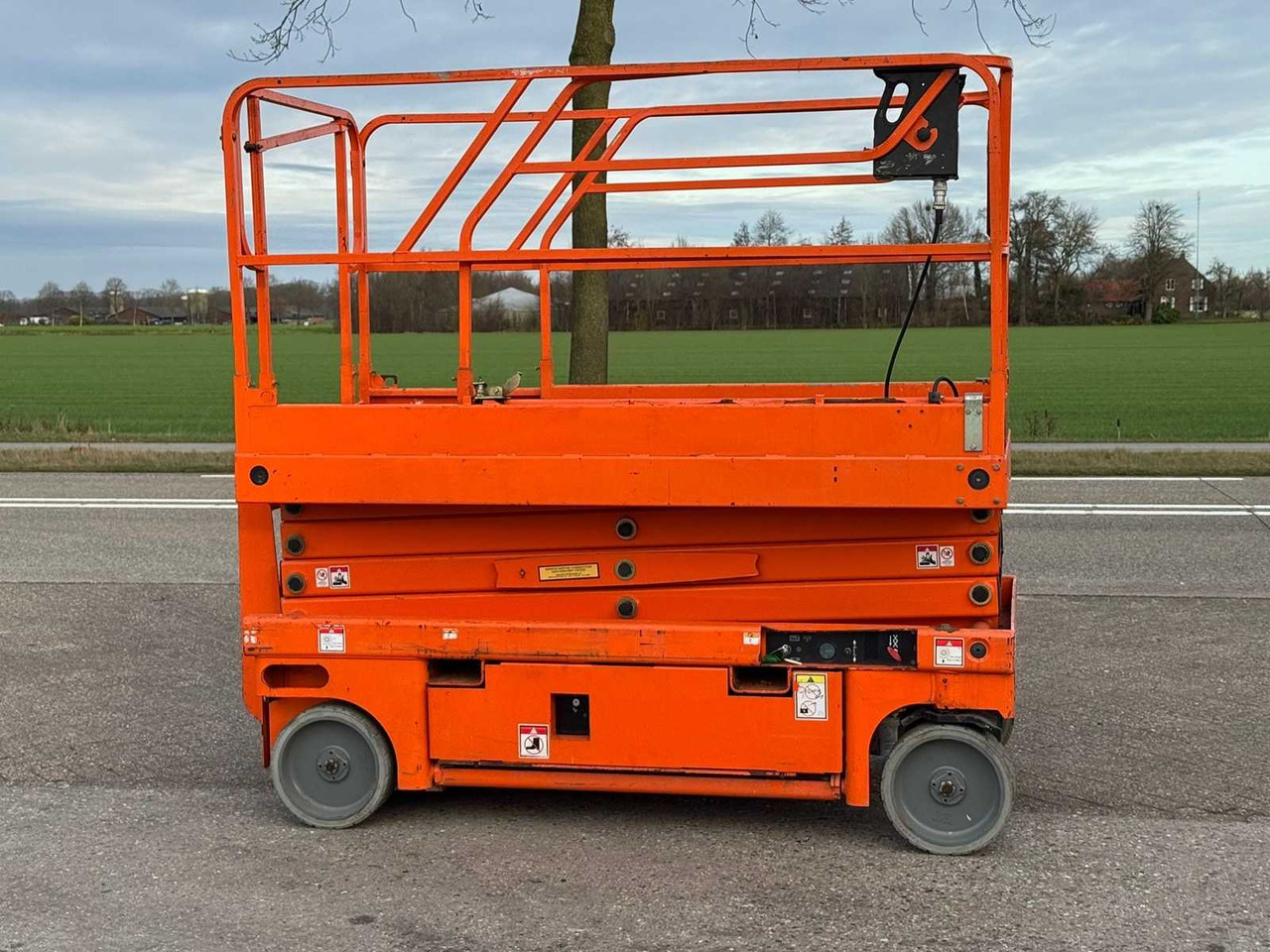 HAULOTTE - 2007 - COMPACT 10 - AERIAL PLATFORM - Plataforma elevadora: foto 2 HAULOTTE - 2007 - COMPACT 10 - AERIAL PLATFORM - Plataforma elevadora: foto 2