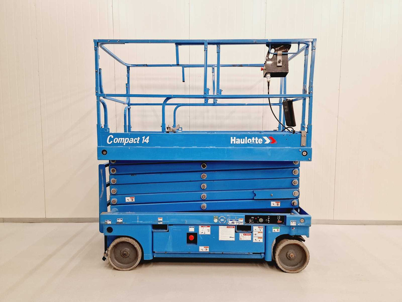 HAULOTTE - COMPACT 14 - AERIAL PLATFORM WORKING HEIGHT 14M - Plataforma elevadora: foto 2 HAULOTTE - COMPACT 14 - AERIAL PLATFORM WORKING HEIGHT 14M - Plataforma elevadora: foto 2