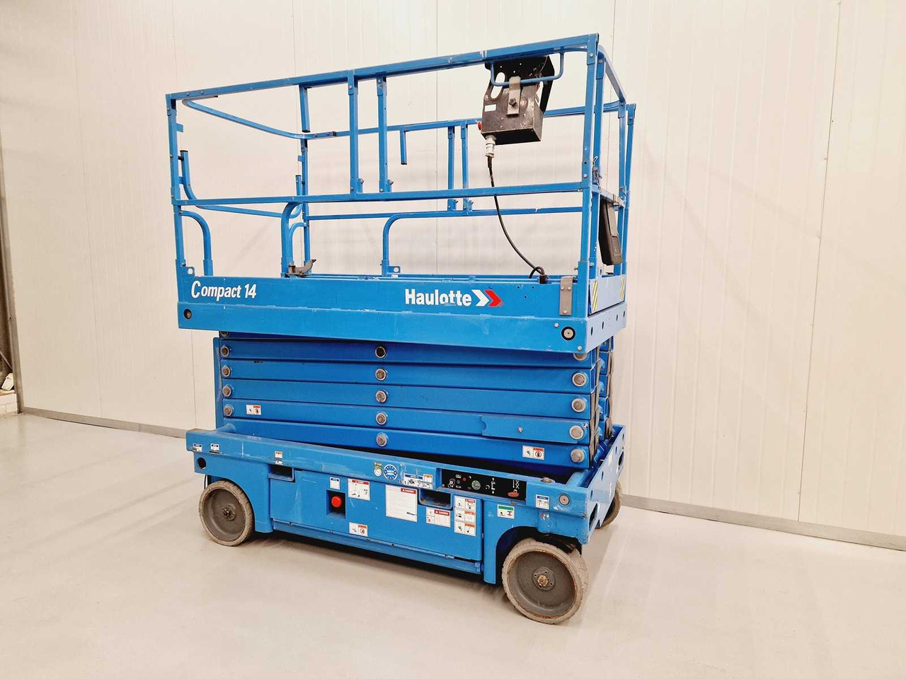 HAULOTTE - COMPACT 14 - AERIAL PLATFORM WORKING HEIGHT 14M - Plataforma elevadora: foto 3 HAULOTTE - COMPACT 14 - AERIAL PLATFORM WORKING HEIGHT 14M - Plataforma elevadora: foto 3