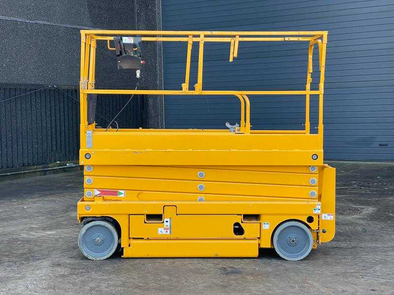 Haulotte Compact 10 N - Plataforma elevadora: foto 2 Haulotte Compact 10 N - Plataforma elevadora: foto 2