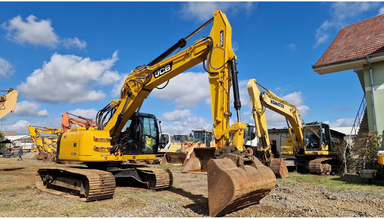 Excavadora de cadenas JCB JZ235LC: foto 15