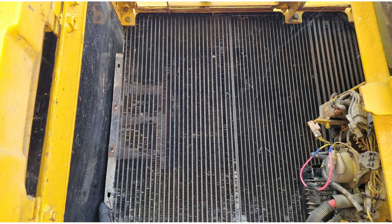 Excavadora de cadenas JCB JZ235LC: foto 43