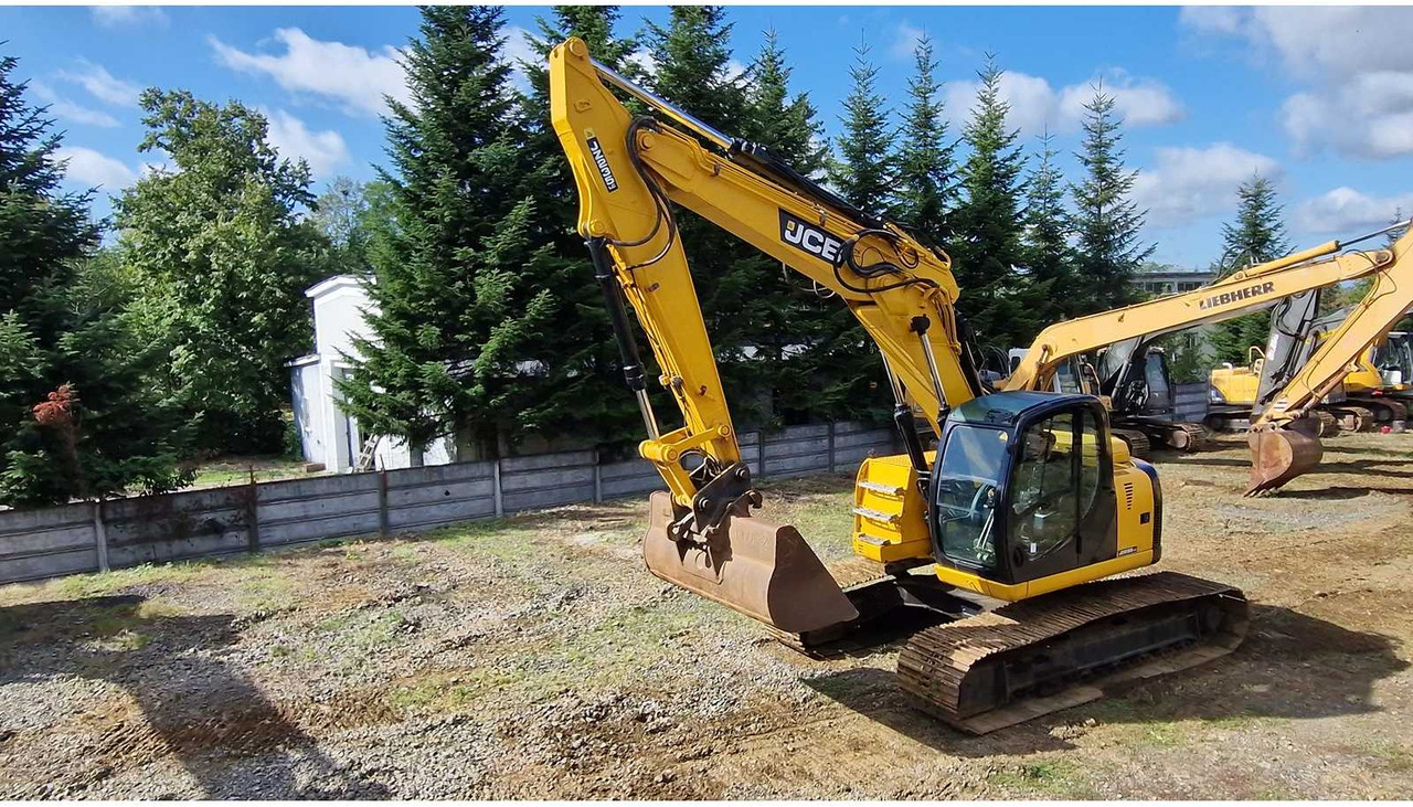 Excavadora de cadenas JCB JZ235LC: foto 9