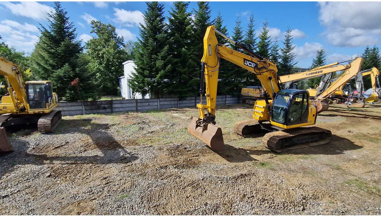 Excavadora de cadenas JCB JZ235LC: foto 6