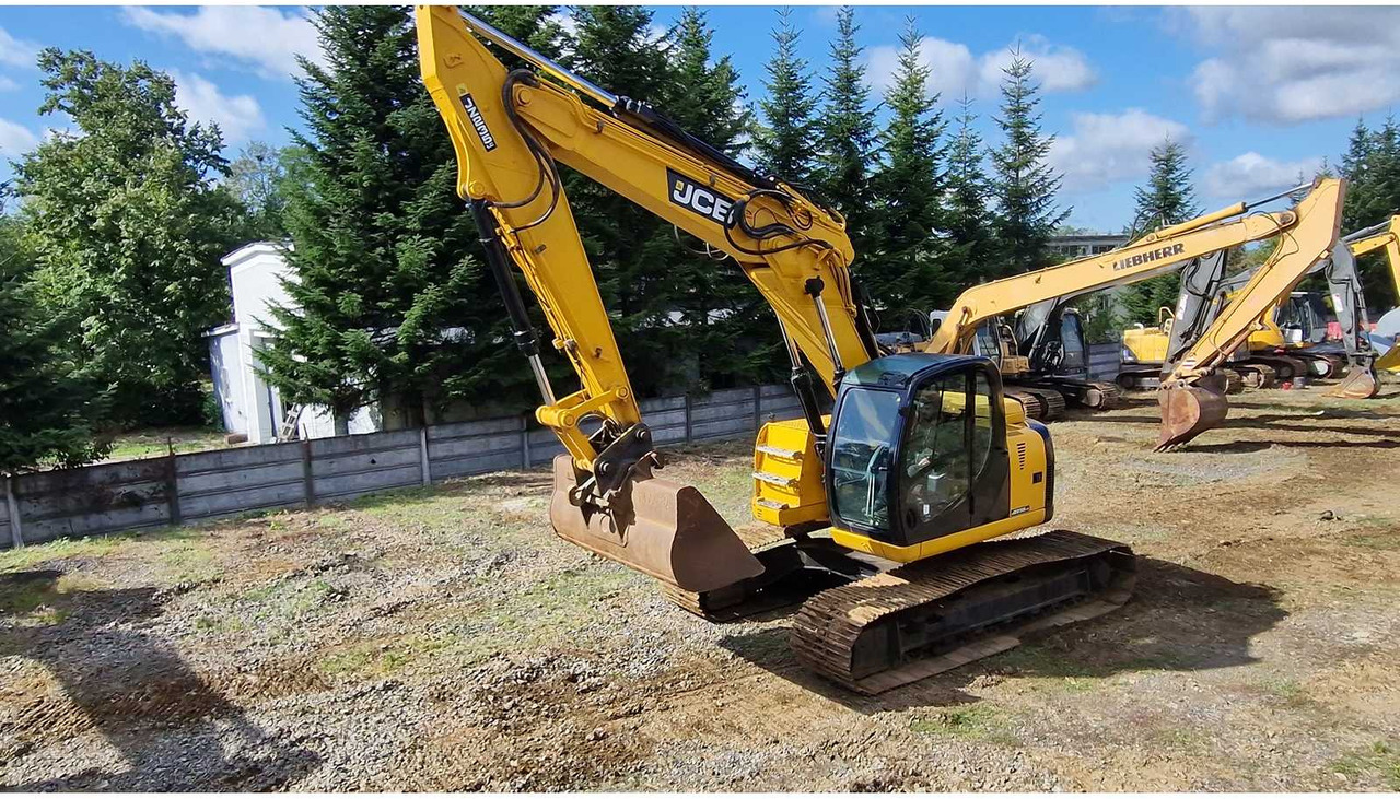 Excavadora de cadenas JCB JZ235LC: foto 8
